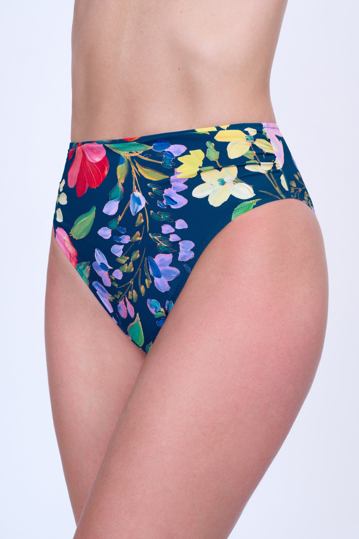 GARDEN DREAM HIGH RISE BRIEF