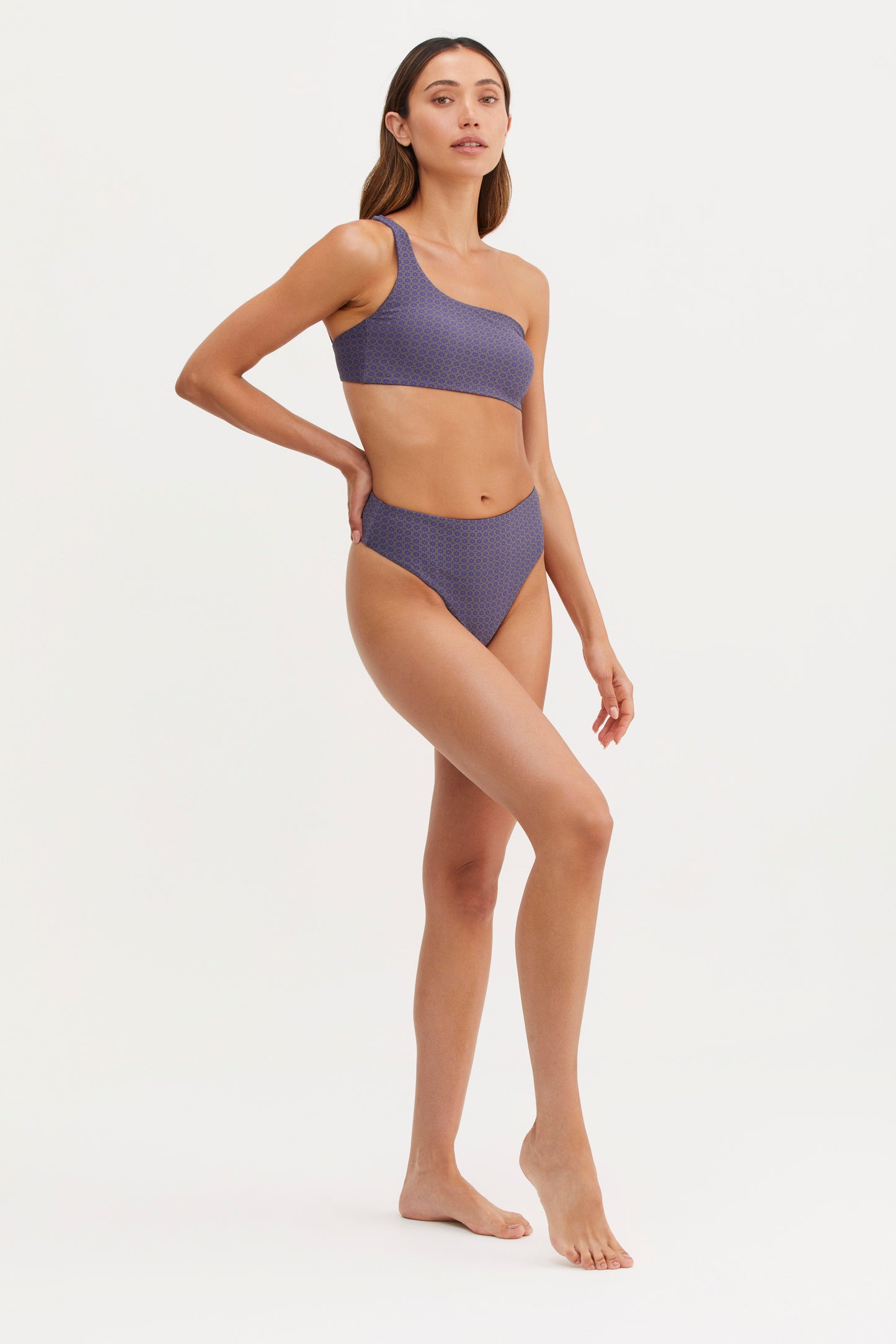 SERENITY ONE SHOULDER TOP