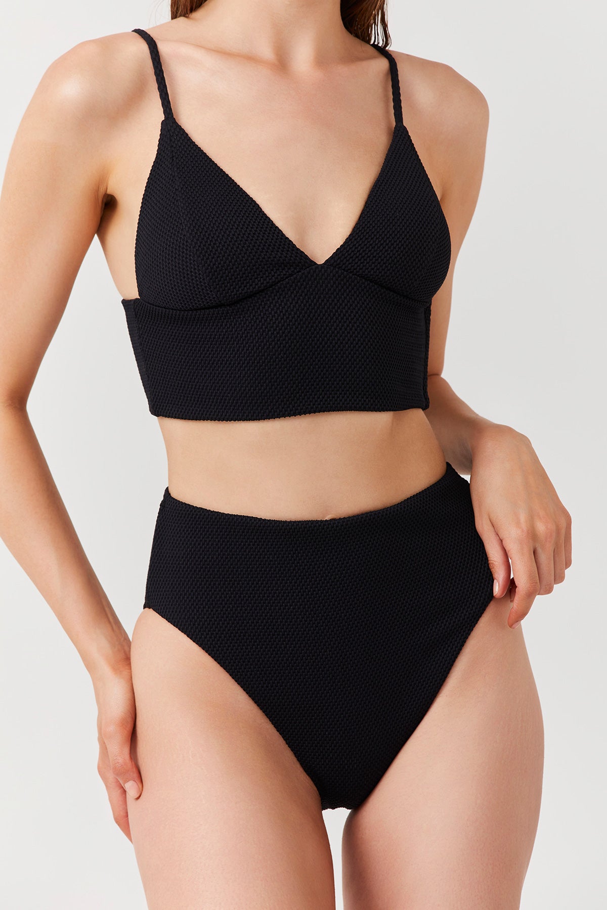 TRIANGLE BIKINI TOP