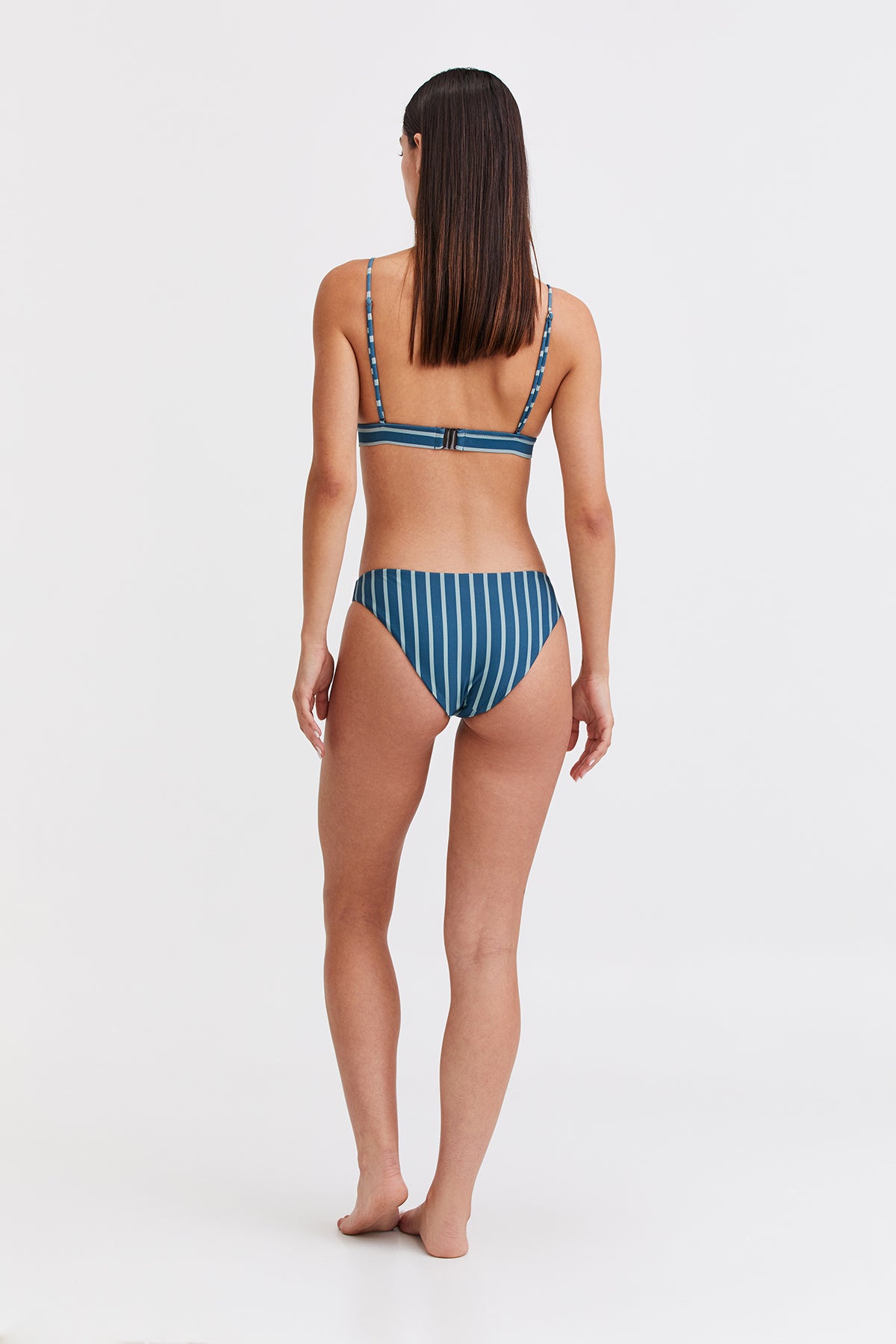 MEDIUM RISE BRIEF
