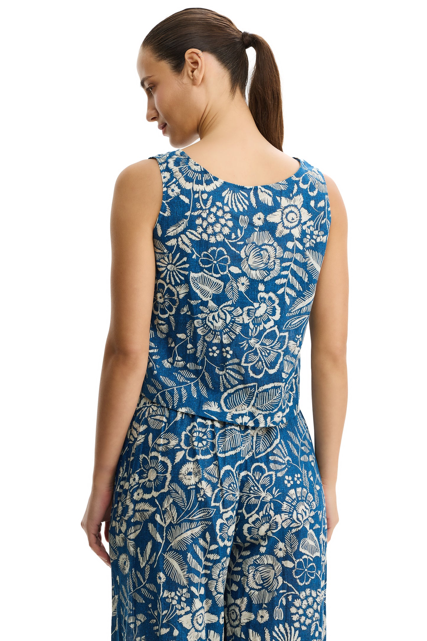 PROFILE by gottex GARDEN MIST Sleevless Top - Denim