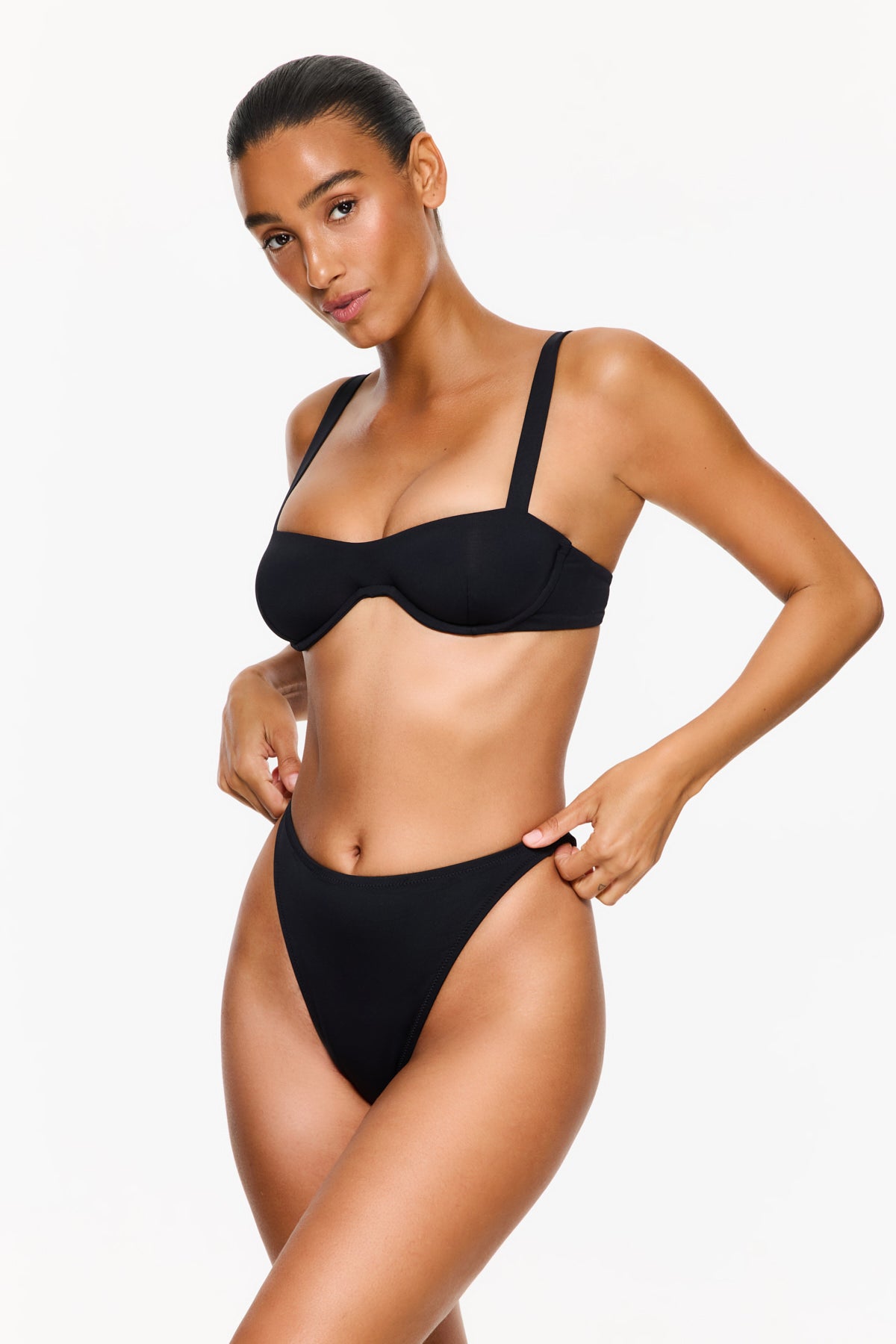FLIRTT HIGH WAIST SUPER HIGH LEG - Black