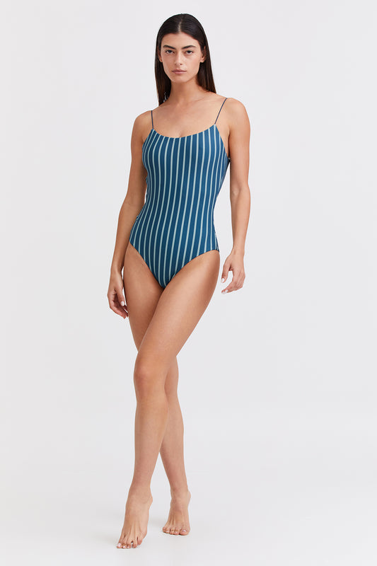 THIN STRAP TANK WITH LOW OPEN BACK